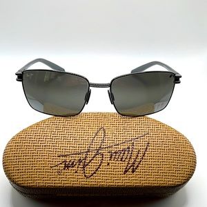 NWOT. Maui Jim men’s sunglasses. Black metal frames with charcoal lenses.